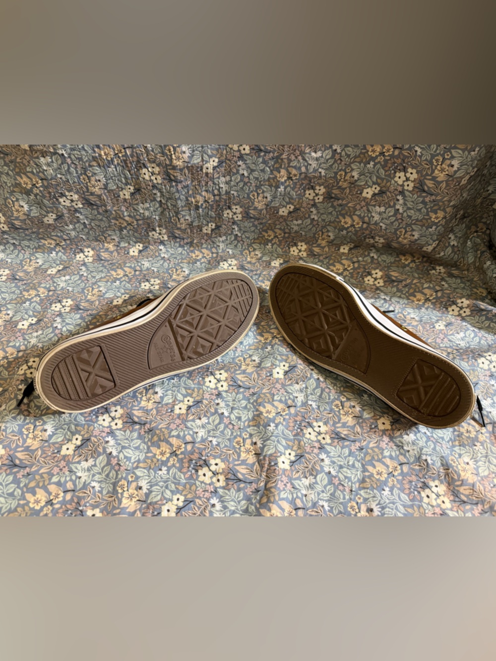 Converse Brown Leather Low Top Sneakers with Black Laces - Picture 4 of 5